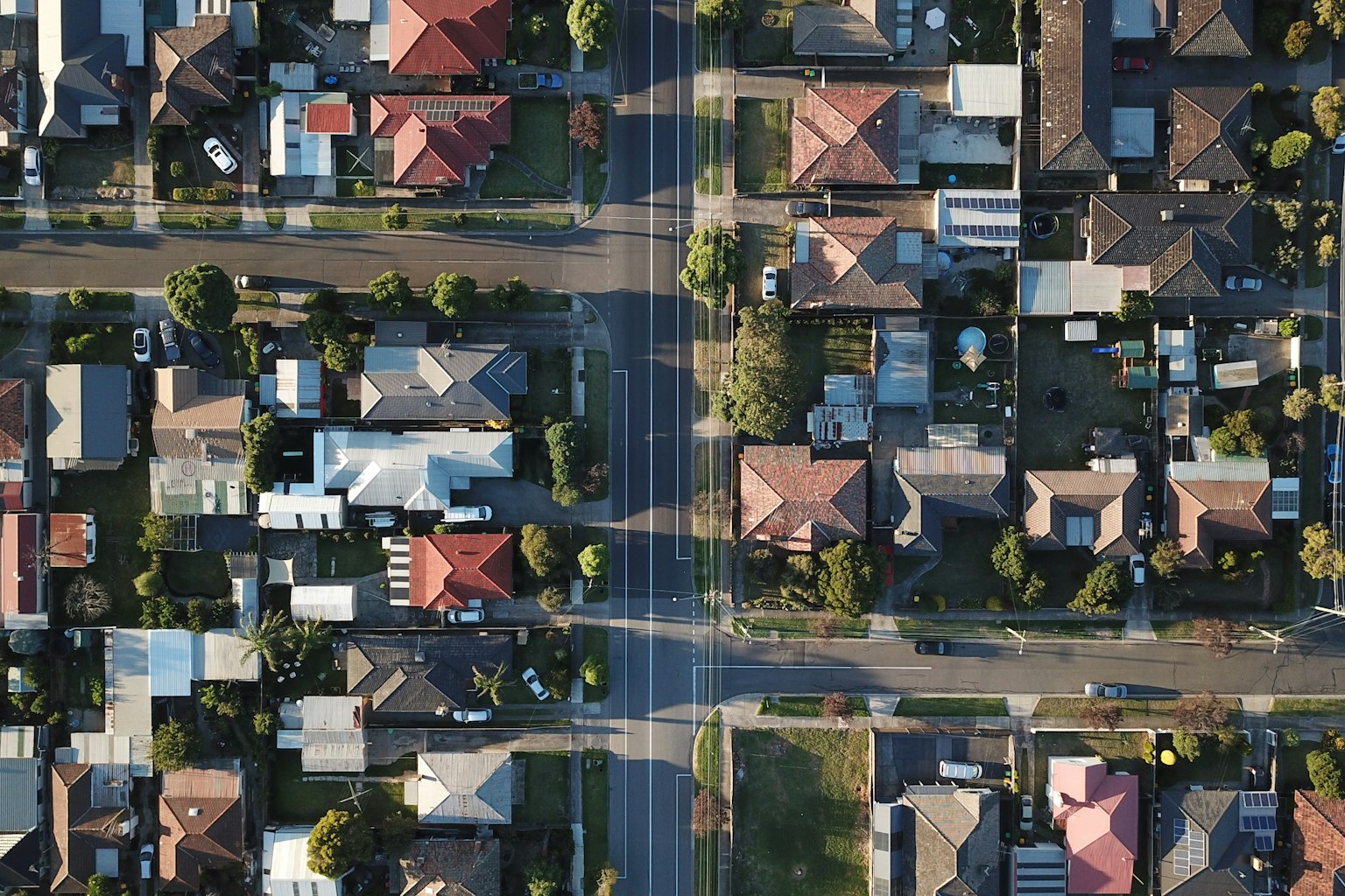 Real Estate Investor's Guide to Building Permits: Spotting Neighborhood Change Early
